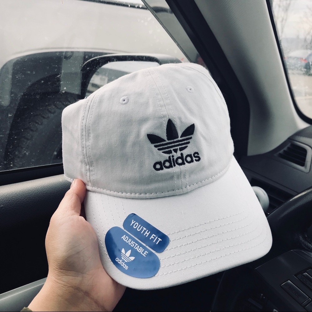 Never Worn ADIDAS BASEBALL HAT